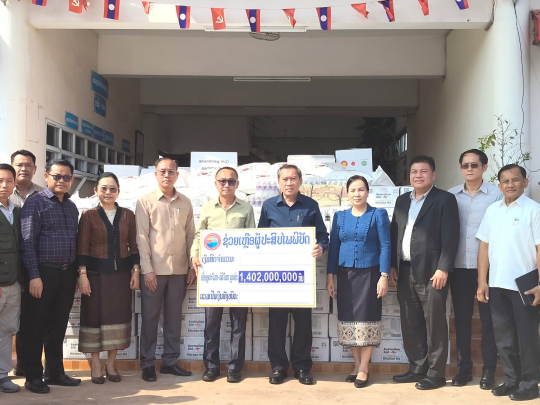 Labour Minister Delivers Emergency Aid to Hailstorm Victims in Vientiane